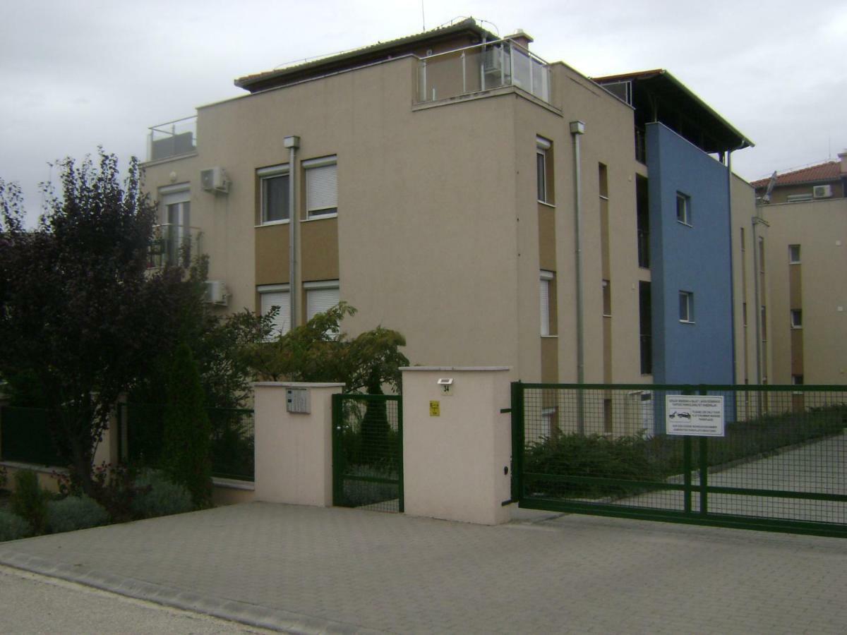 Zoeldlomb Apartman Siófok Zewnętrze zdjęcie
